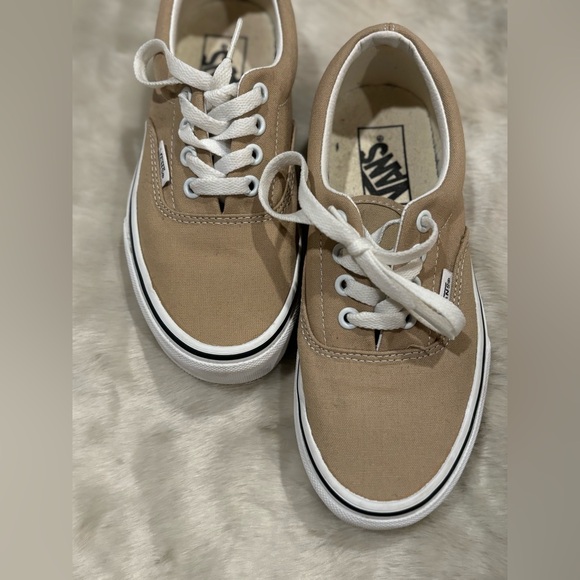 Tan beige vans - Picture 2 of 3